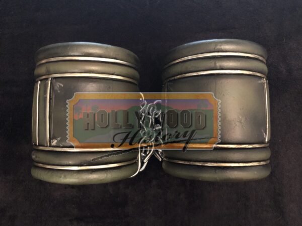 Death House Gauntlet Handcuffs 1_02