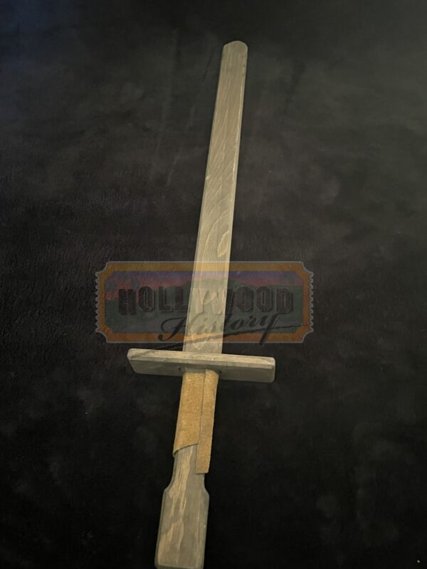 Eric Outlander sword 1_01