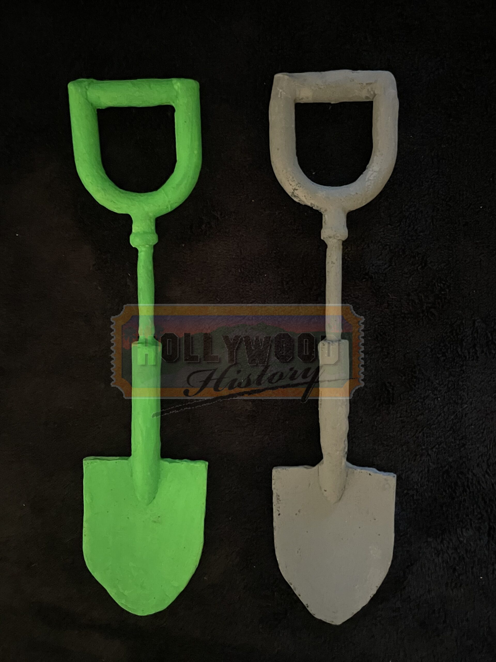 Goosebumps (2015)<br><br>Garden Gnome Shovels