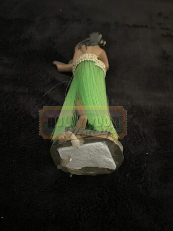 tommy’s hula girl bobble