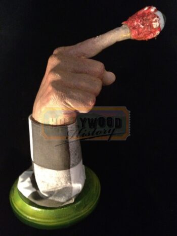 adam’s (alec baldwin) eye