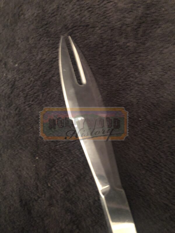 Saber Whip Knife Blade back 02 scaled