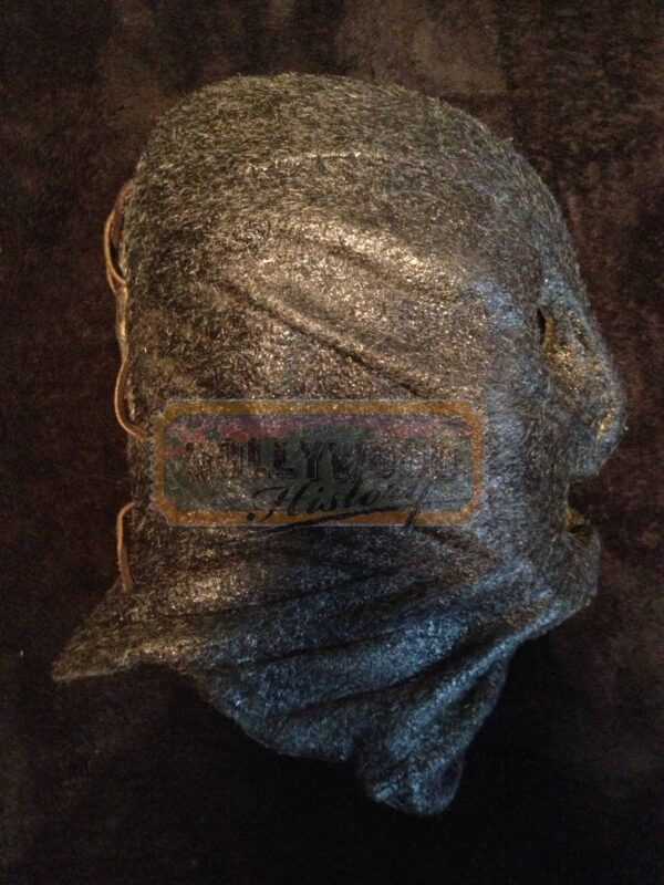 The Collector Mask Display 03 scaled