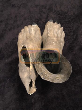 creeper’s costume feet