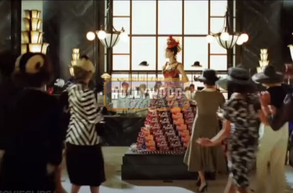 Charlie and the Chocolate Factory Wonka Bars and Golden Ticket 1_03