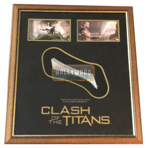 Perseus' (Sam Worthington) Sword of the Gods