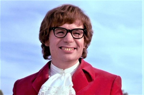 Austin Powers’ (Mike Myers) Prosthetic Teeth