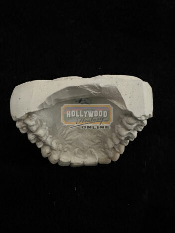 Austin Powers’ (Mike Myers) Prosthetic Teeth
