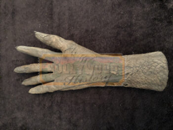 Puppeteered Creeper Hand